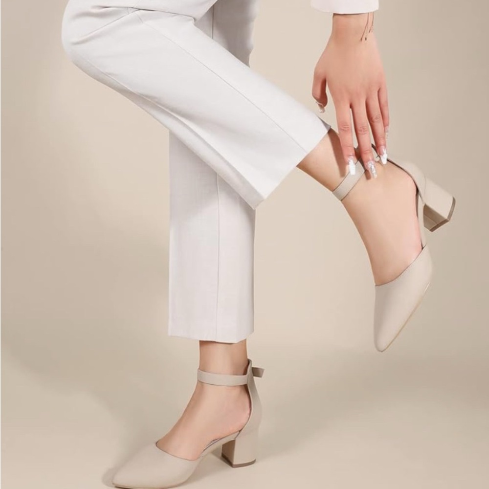 Chic Beige Ankle Strap Block Heels Ankis Nude Nubuck 11